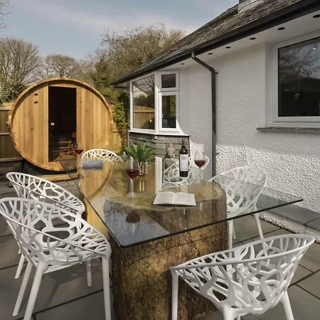 Woodlands Family Retreat With Hot Tub And Sauna - Ridgestone Ferienhaus *