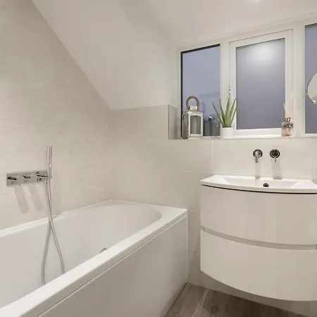 Woodlands Family Retreat With Hot Tub And Sauna - Ridgestone Casa vacanze