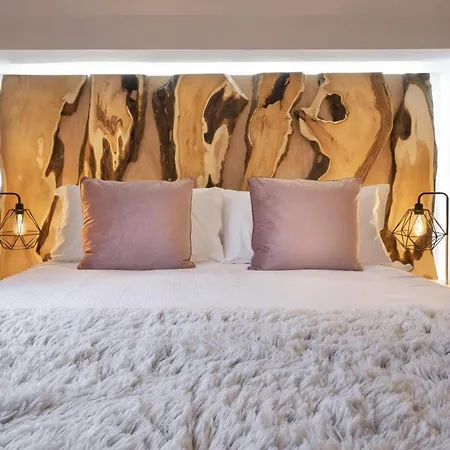 Woodlands Family Retreat With Hot Tub And Sauna - Ridgestone Hébergement de vacances